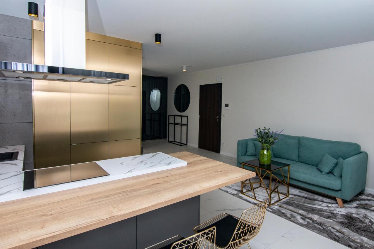 El Apartments - Aries بوزنان المظهر الخارجي الصورة
